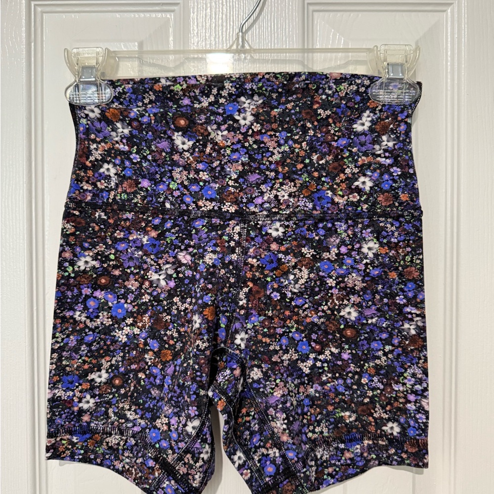 lululemon Align 6” Shorts